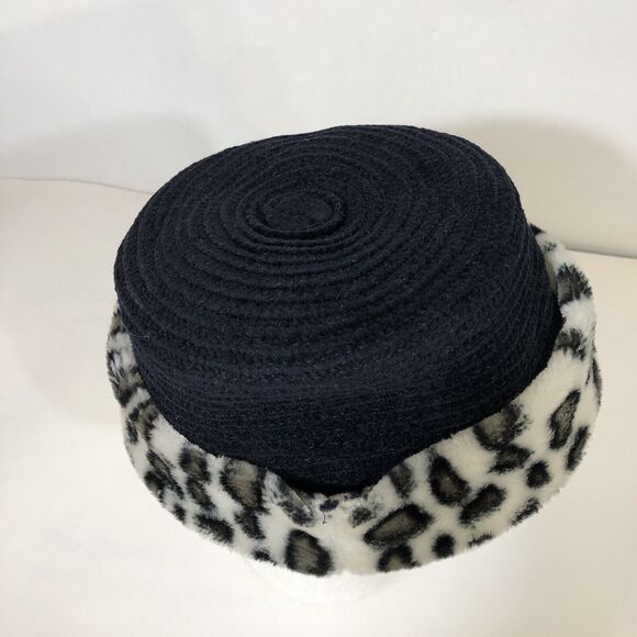 Black Cloche Hat with Faux Fur Brim One Size Velvet Sewn Vintage Gray White - Picture 9 of 9